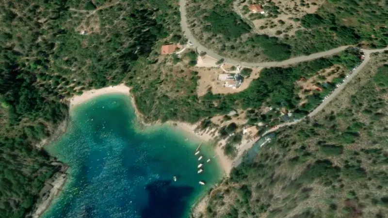 Παραλία Σαρακήνικο