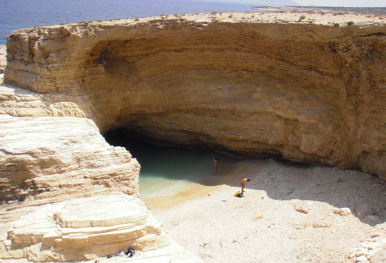 Παραλίες με άμμο — Κουφονήσια — CalmBeach