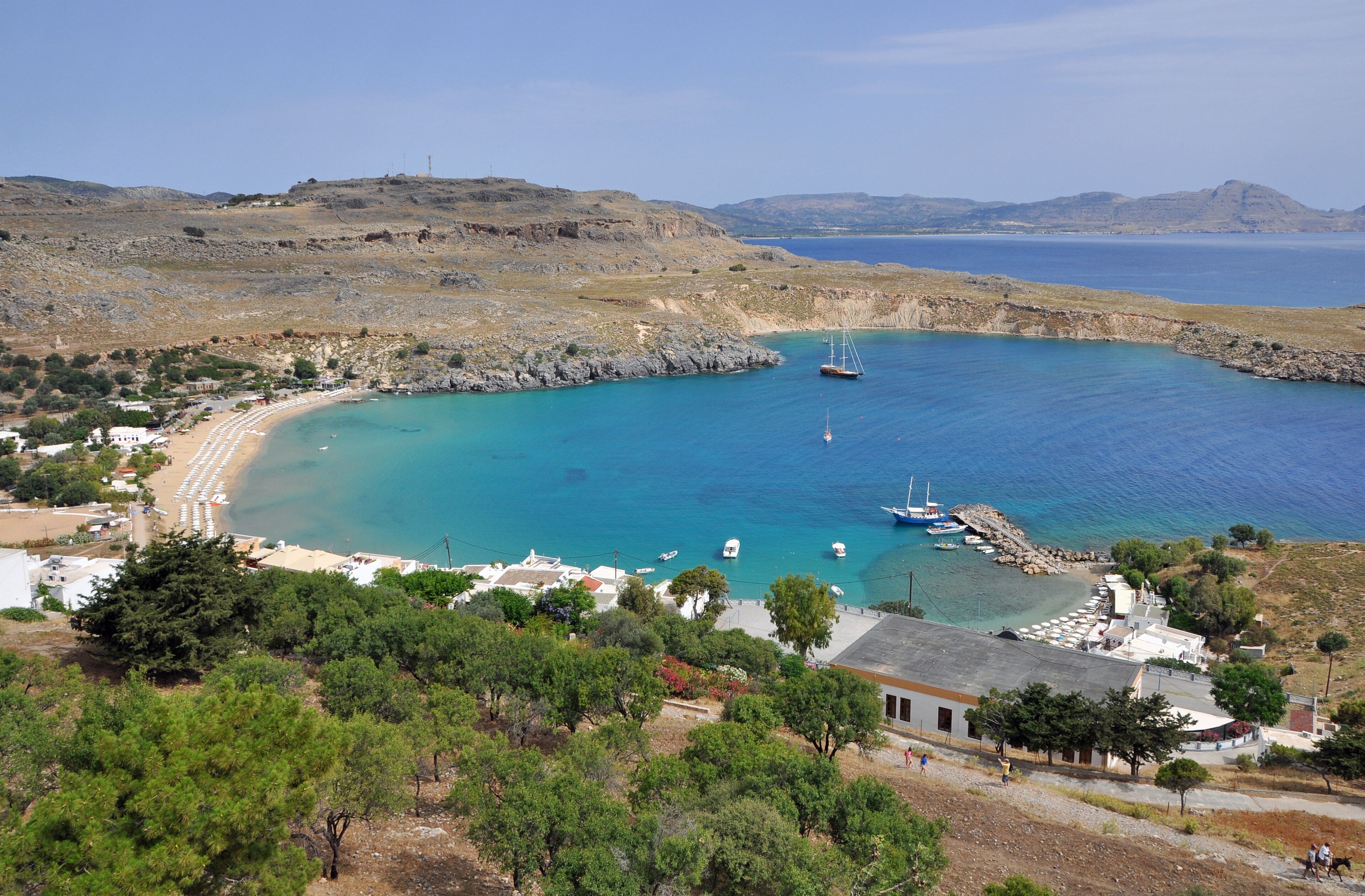 Beaches with a beach bar in Rhodes — CalmBeach