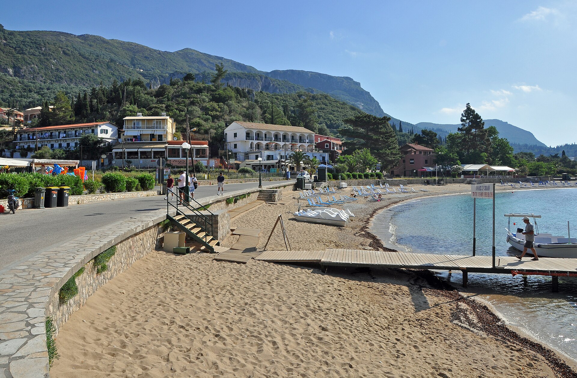 Sandstrände auf Corfu — CalmBeach