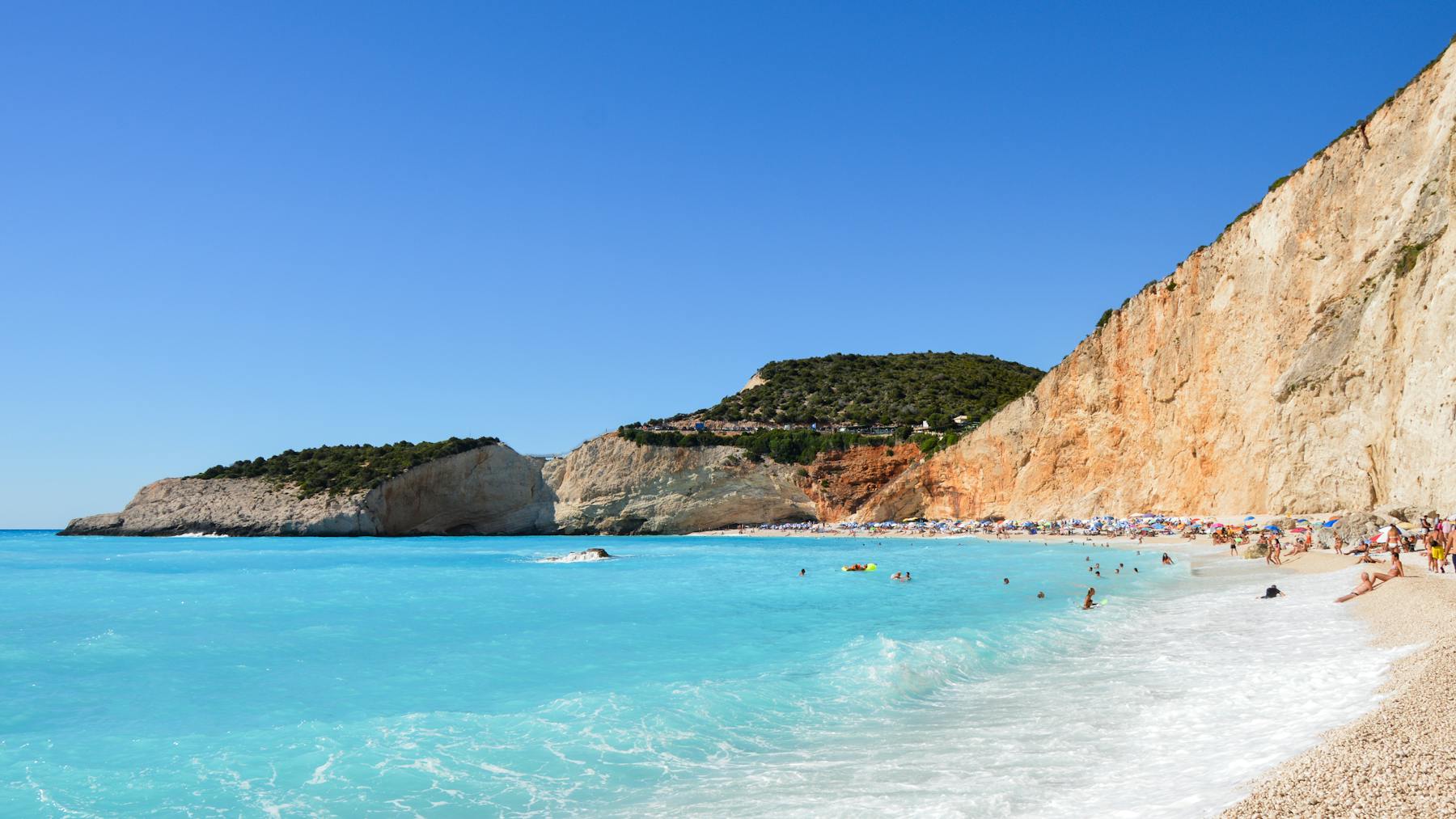 Strände auf Lefkada mit Beachbar — CalmBeach