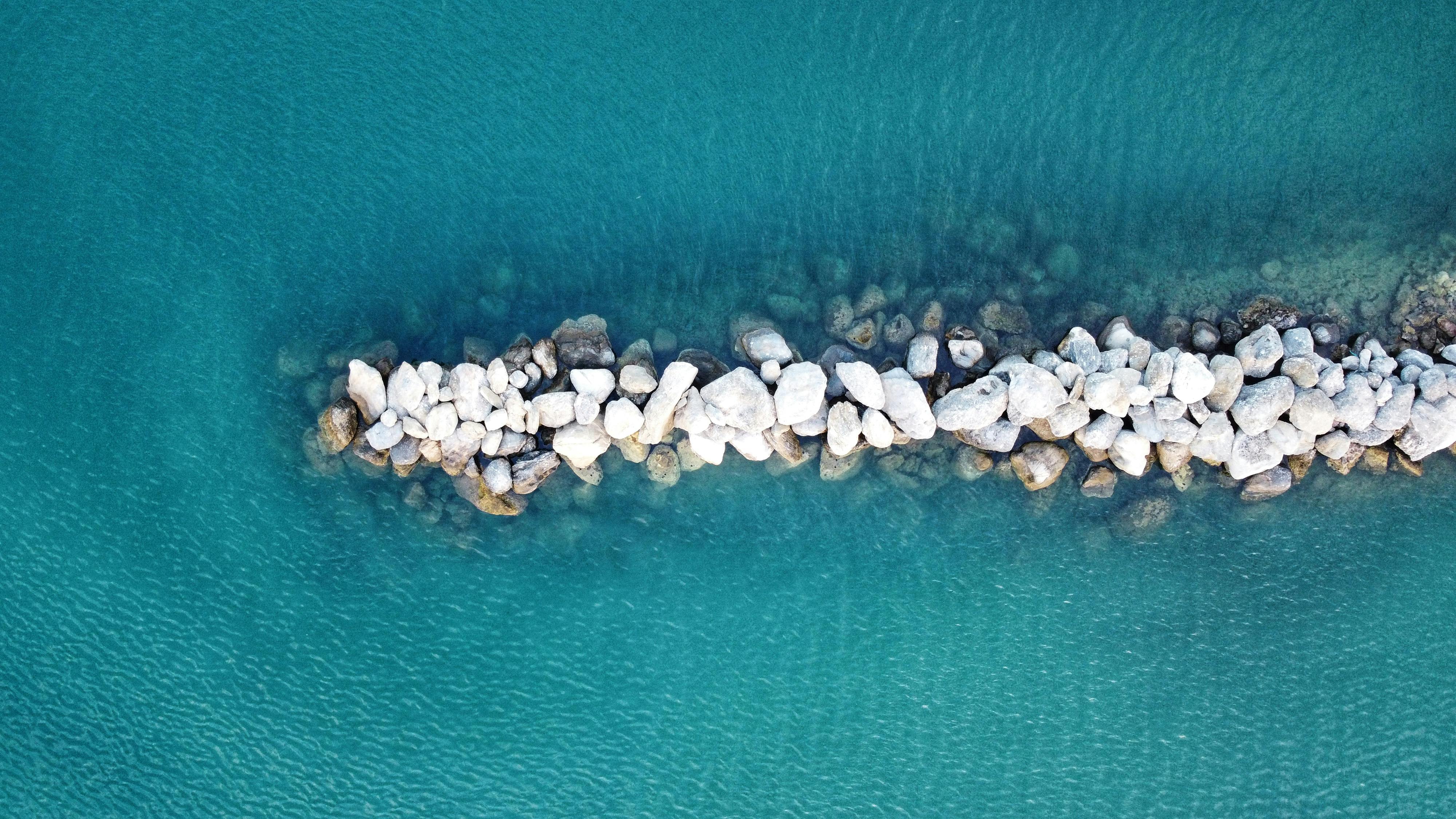 Beaches with a beach bar in Skopelos — CalmBeach